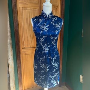 Vintage Da Hwa Silk Asian Chinese dress